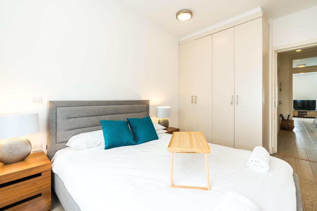 Spacious 2 Bedroom / Earls Court / Kensington London Bagian luar foto