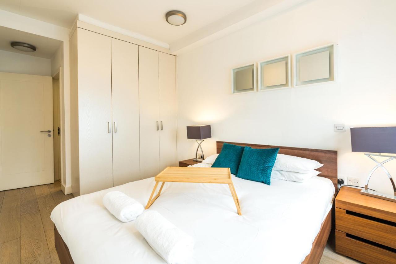 Spacious 2 Bedroom / Earls Court / Kensington London Bagian luar foto