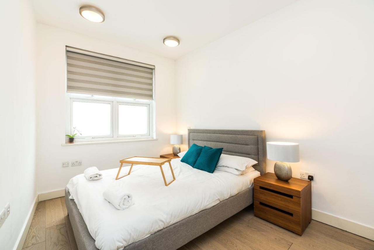 Spacious 2 Bedroom / Earls Court / Kensington London Bagian luar foto